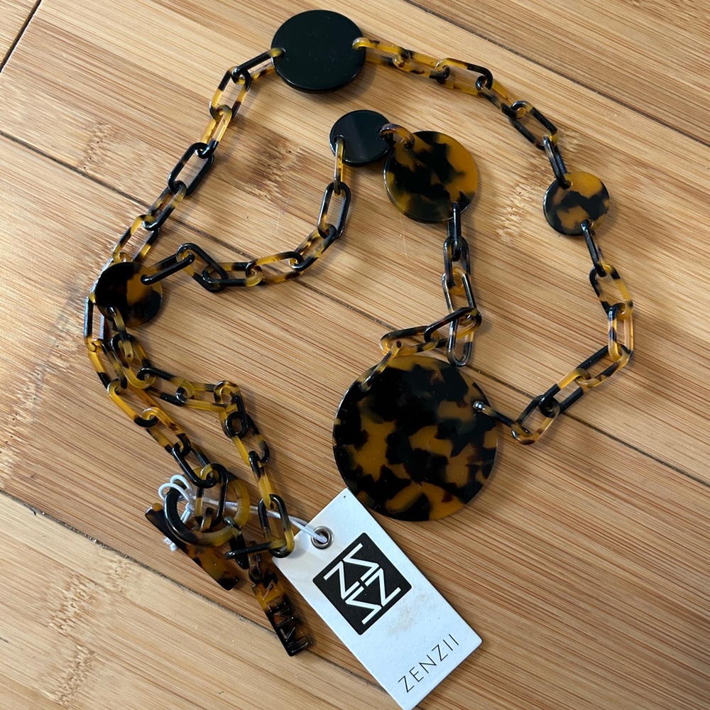 Zenzii faux tortoise shell necklace